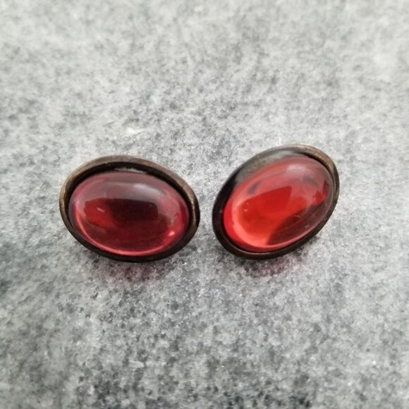 Vintage Red Cabochon Post Earrings, Minimal Simple Earrings, - Picture 5 of 5
